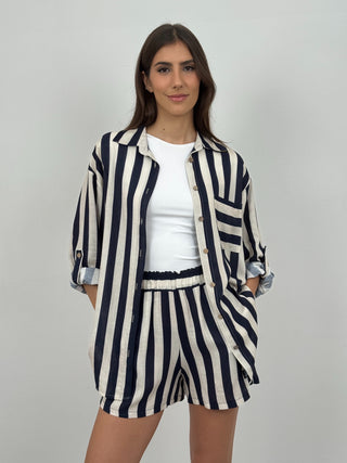 Completo Camicia e Shorts a Righe Blu