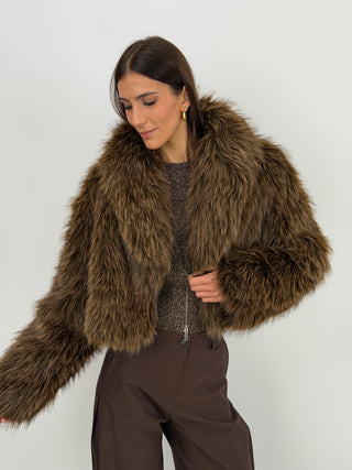 Pelliccia con Collo Alto Berna Marrone