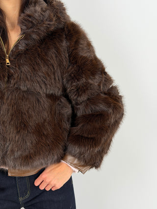 Pelliccia con Zip e Cappuccio Bormio Marrone