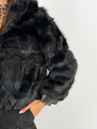 Pelliccia con Zip e Cappuccio Bormio Nera