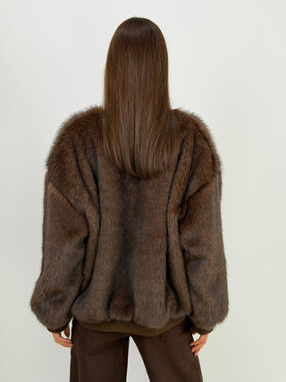 Giacca in Pelliccia con Bordi Marroni