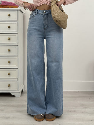 Wide Leg Echo Jeans