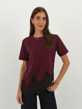 T-Shirt Asimettrica con Pizzo Bordeaux