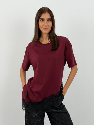 T-Shirt Lumina Asimmetrica con Pizzo Bordeaux