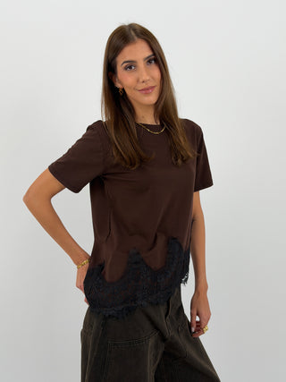 T-Shirt Asimettrica con Pizzo Marrone