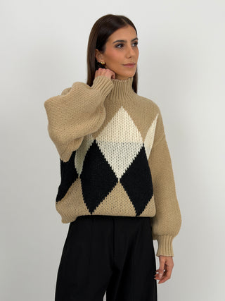 Maglione a Rombi a Collo Alto Beige