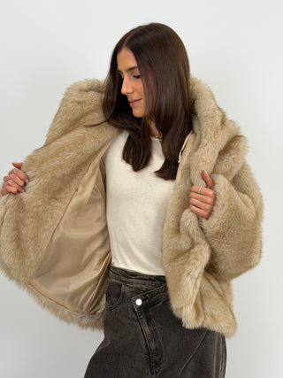 Pelliccia Ampia con Cappuccio Chamonix Miele