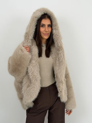 Pelliccia Ampia con Cappuccio Chamonix Beige