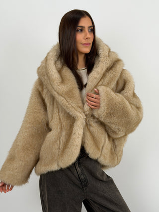 Pelliccia Ampia con Cappuccio Chamonix Miele