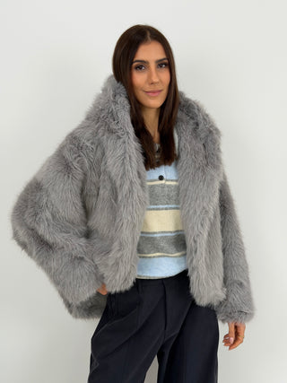 Pelliccia Ampia con Cappuccio Chamonix Grigia