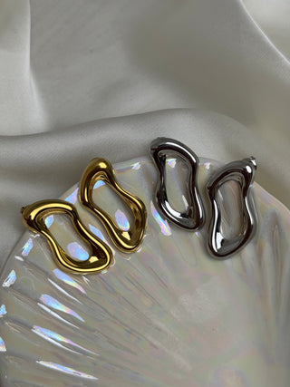 Baguette braided hoop earrings