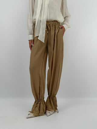 Pantalone con Lacci e Pizzo Cammello