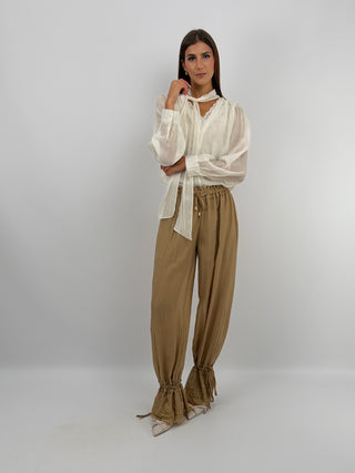 Pantalone con Lacci e Pizzo Cammello