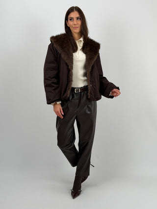 Pantalone Carrot Fit in Eco Pelle Marrone