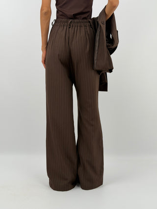 Completo Gessato con Gilet Marrone