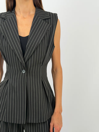 Completo Gessato con Gilet Nero