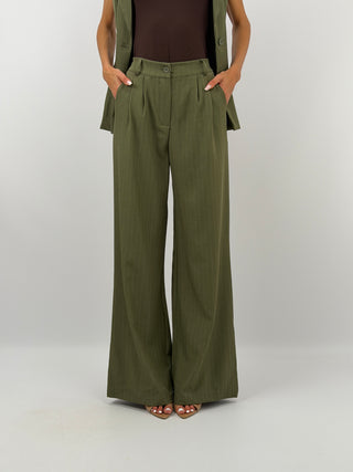 Completo Gessato con Gilet Verde
