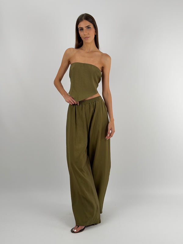 Set Top a Triangolo e Pantalone Verde Oliva