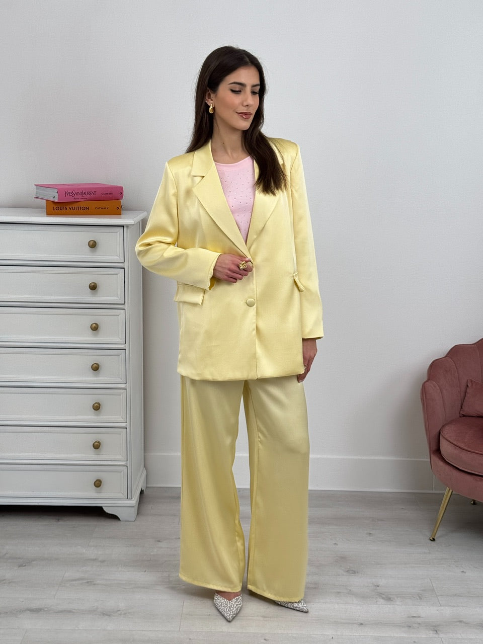Completo Giallo Satin con Blazer e Pantalone Palazzo Paloma