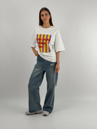 T-shirt Bianca con Stampa Busy Doing Nothing Today Lumina