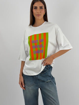T-shirt Bianca con Stampa Out of Office Cherie Lumina