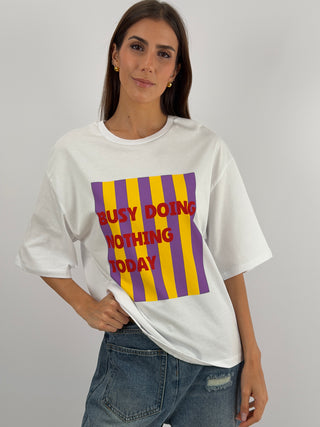 T-shirt Bianca con Stampa Busy Doing Nothing Today Lumina